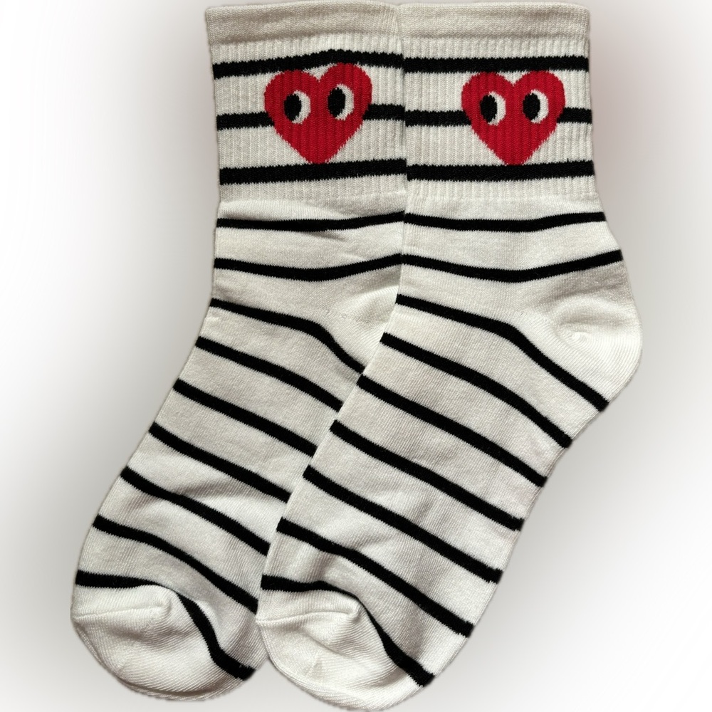 Women’s striped heart socks